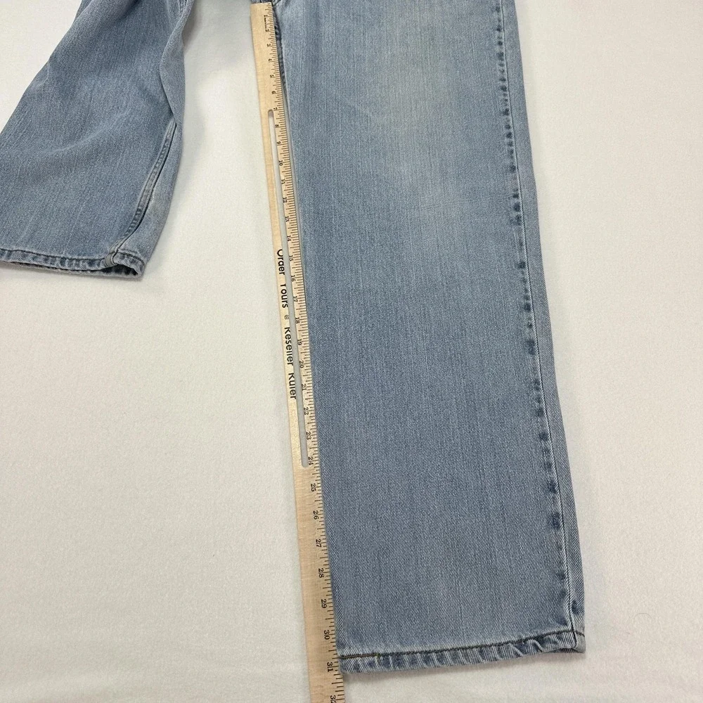 Vintage Levis 550 Jeans Mens 34x32 Blue Relaxed Tapered Denim Light Wash Y2K
